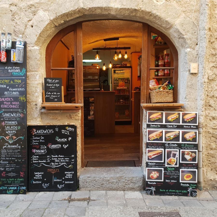 Gite Du Caf De Montpellier Saint-Guilhem-le-Desert Exteriér fotografie